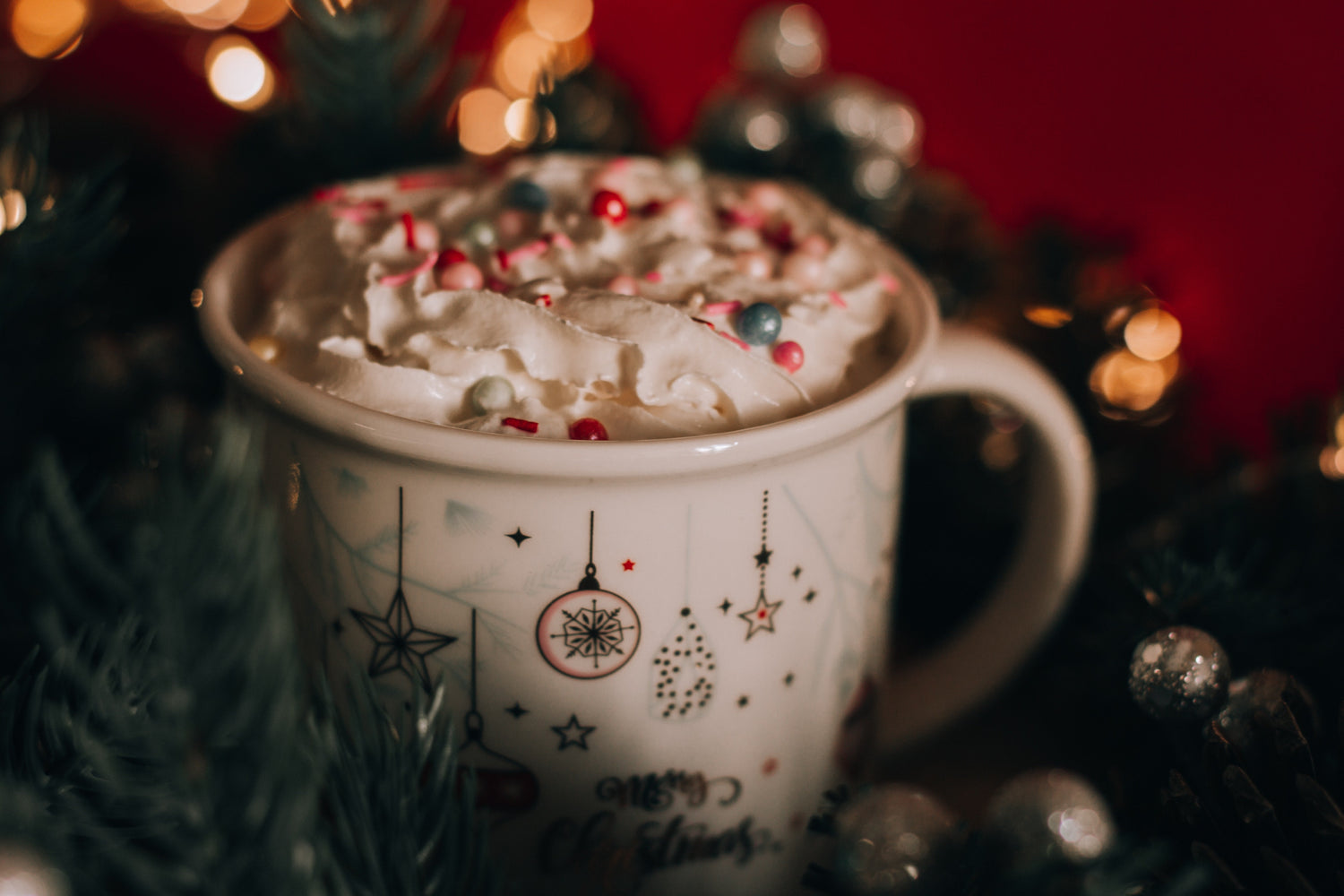 Christmas Around the World: 8 Fun Facts You Didn’t Know (From a Coffee Shop Perspective)